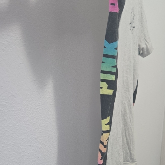 PINK Victoria's Secret Gray Short Sleeve Tee - Picture 3 of 4
